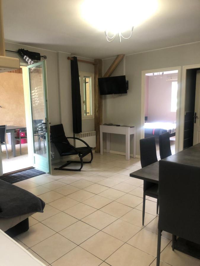 Le Rayon Du Soleil Apartment Trémolat Екстериор снимка